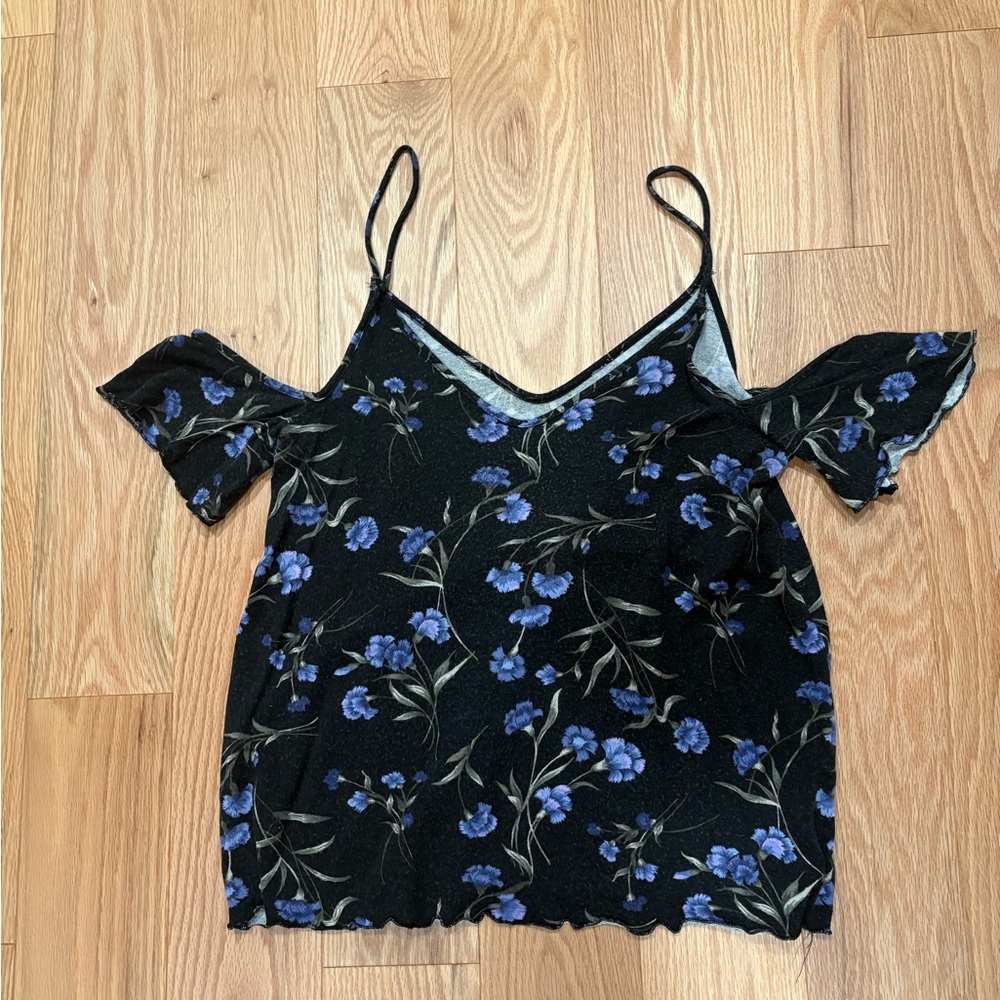 American Eagle Floral Black and Purple Women's Top Small